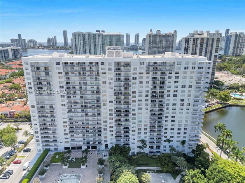 Luxury Views. Exceptional Value. Welcome Home. Wake up to - photo 32