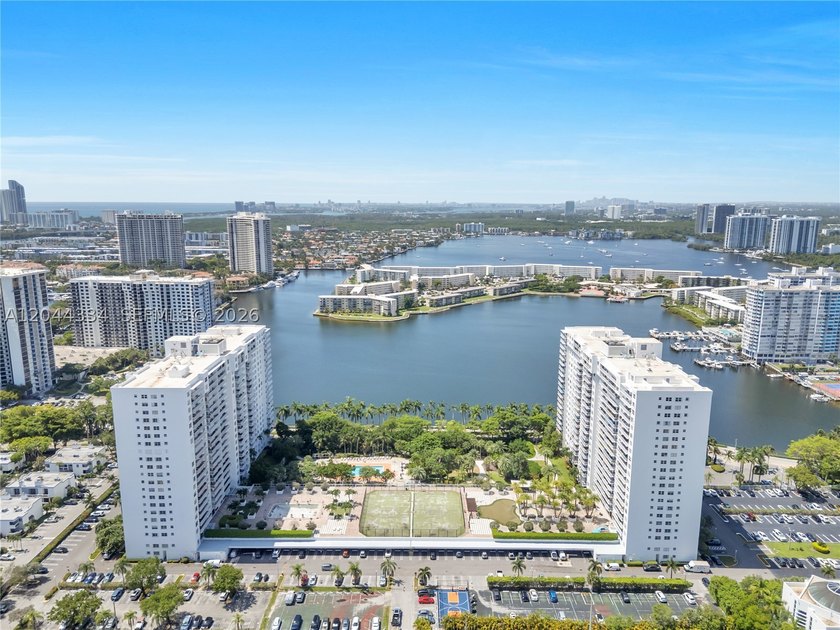Luxury Views. Exceptional Value. Welcome Home. Wake up to - photo 35