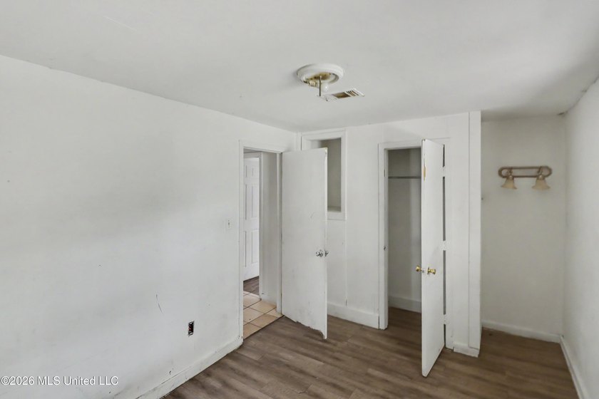 Investor Special! Great opportunity for investors, flippers, or - photo 13