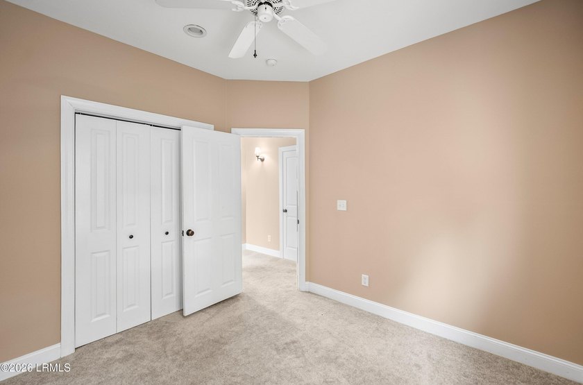 Well-positioned in-town property offering the convenience buyers - photo 25