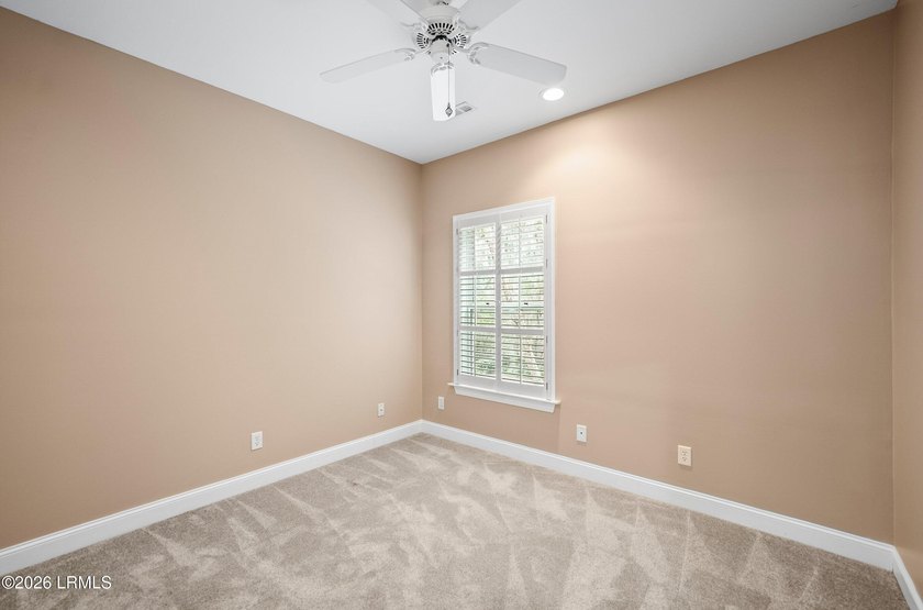 Well-positioned in-town property offering the convenience buyers - photo 27