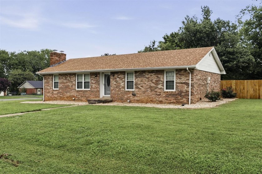 There's something special about an established neighborhood - - photo 29