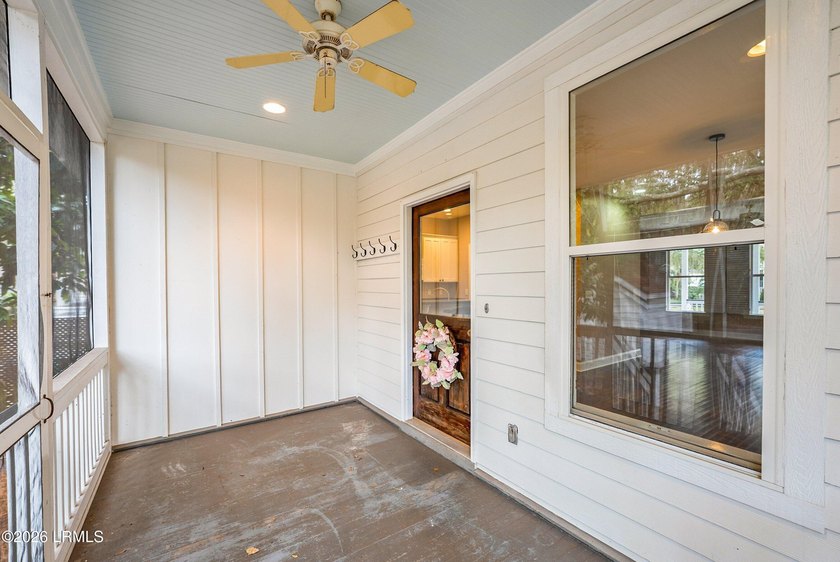 Well-positioned in-town property offering the convenience buyers - photo 30