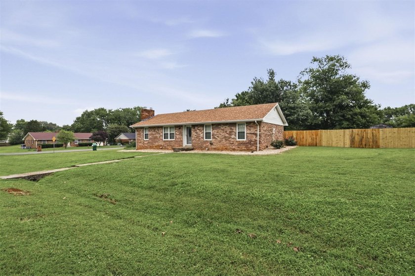 There's something special about an established neighborhood - - photo 30