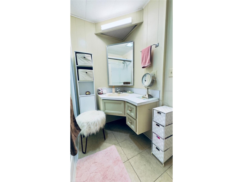 Cute as a button and fully furnished! Move-in ready, priced to - photo 22