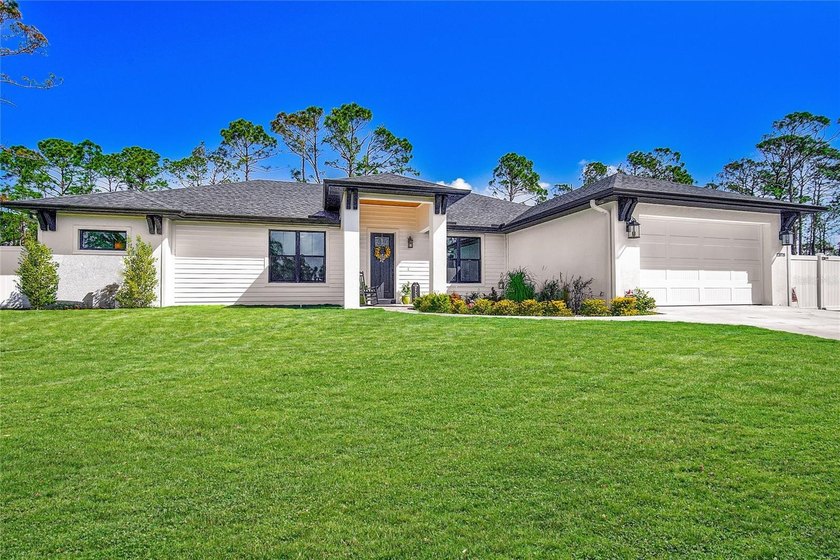 NEW AND IMPROVED PRICE! Welcome to your Florida dream home - photo 2