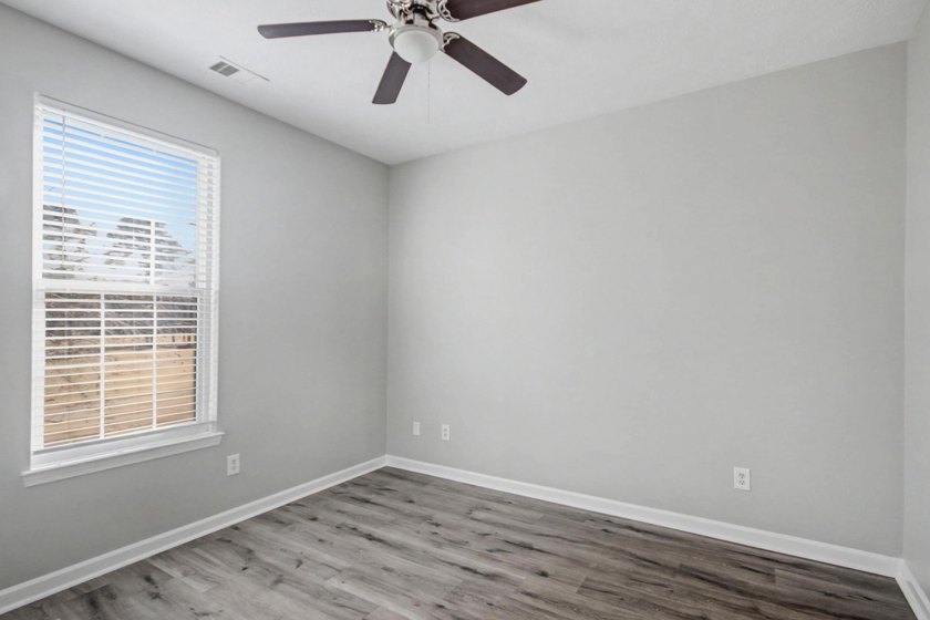 Welcome to this well-maintained and conveniently located - photo 15