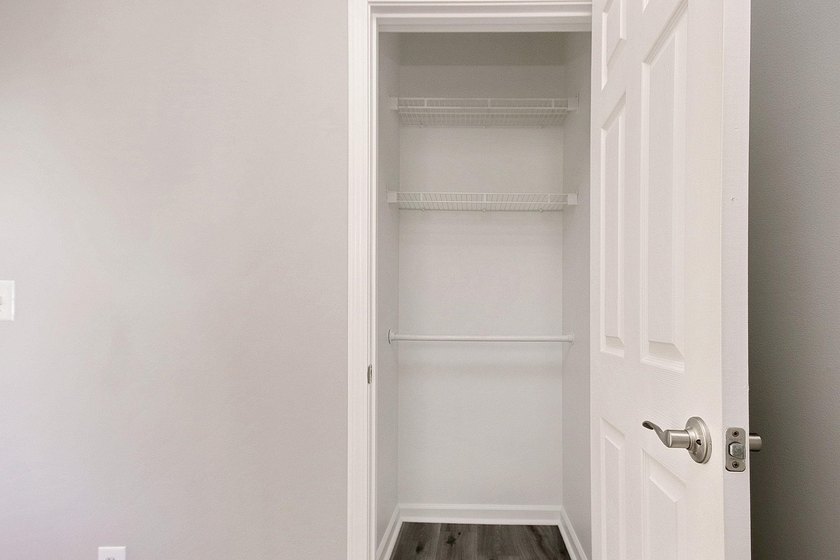 Welcome to this well-maintained and conveniently located - photo 23