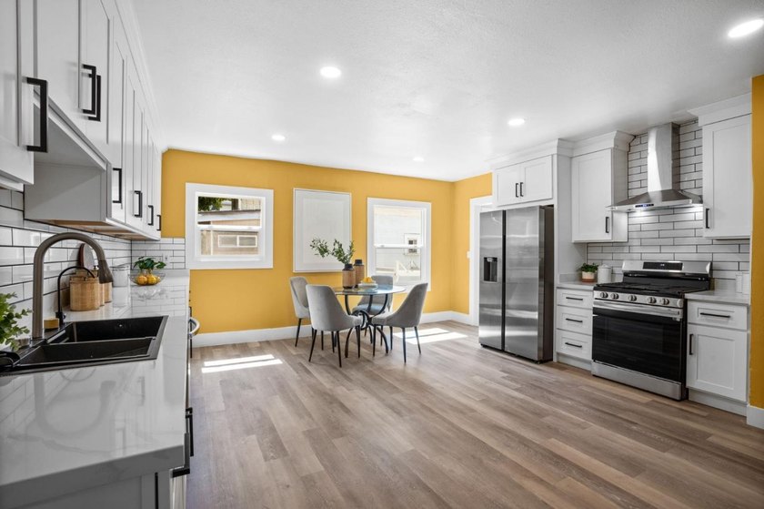 Transparent Pricing! This charming and spacious home w/ an ADU - photo 10