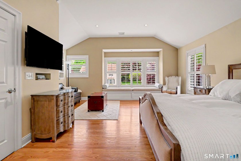 Don't miss out on this University area gem! This home offers a - photo 13