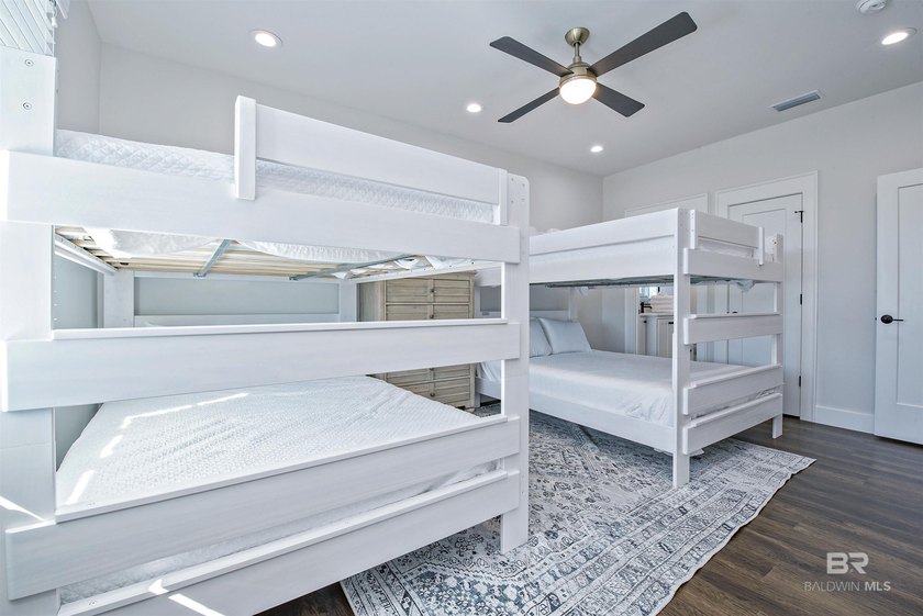 New constructed and fully furnished cottage in The Beach Club on - photo 11