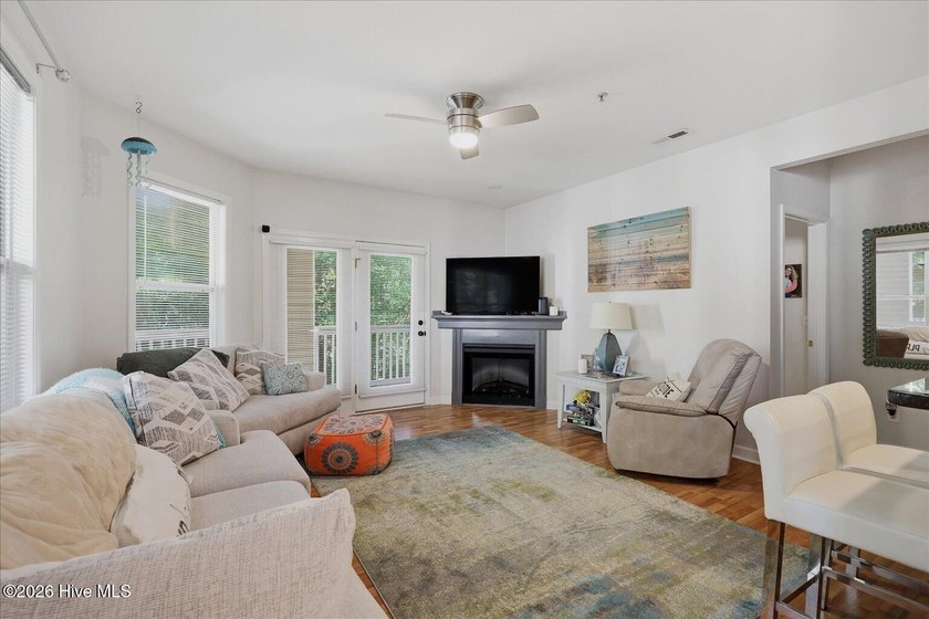 Beautiful 3-bedroom, 2-bath condo ideally located near the - photo 12