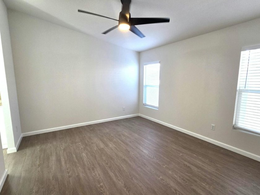 OPEN HOUSESAT/SUN 11am -3pm. CHECK IN AT CLUBHOUSE. This 3bd/2ba - photo 12