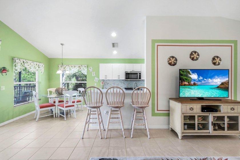 TURNKEY COACH HOME WITH PRESERVE VIEW IN COLONIAL COUNTRY CLUB! - photo 15