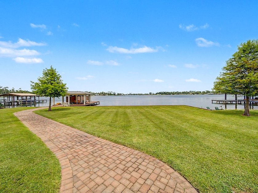 **All furnishings and the boat are included!!(2014 Hurricane - photo 15