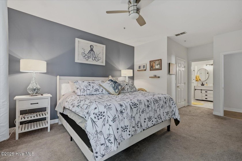 Beautiful 3-bedroom, 2-bath condo ideally located near the - photo 20