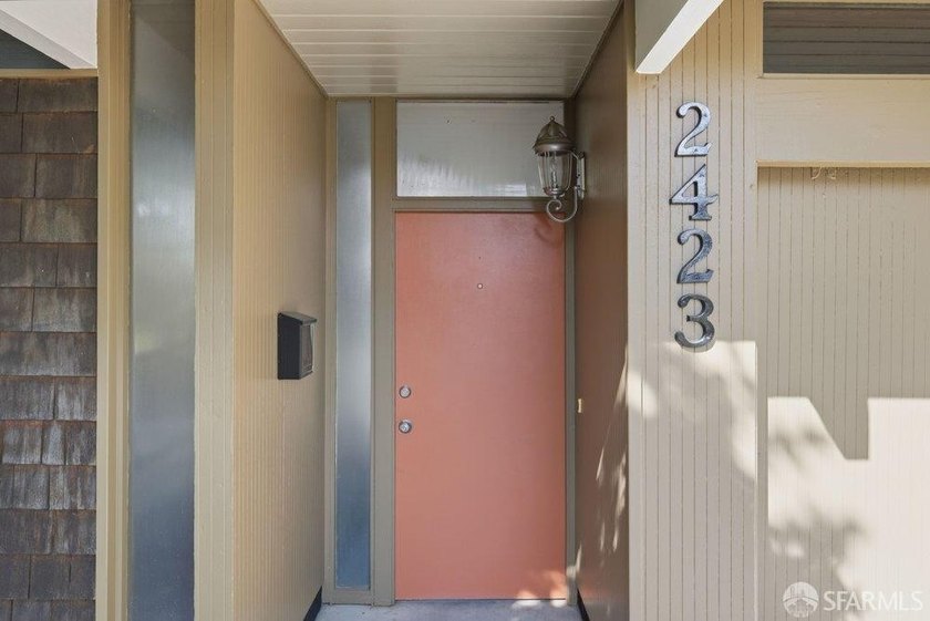 Rare opportunity to own an authentic Fairglen Eichler in San - photo 3