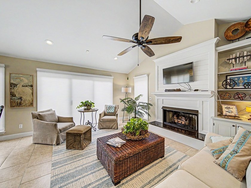 **All furnishings and the boat are included!!(2014 Hurricane - photo 33