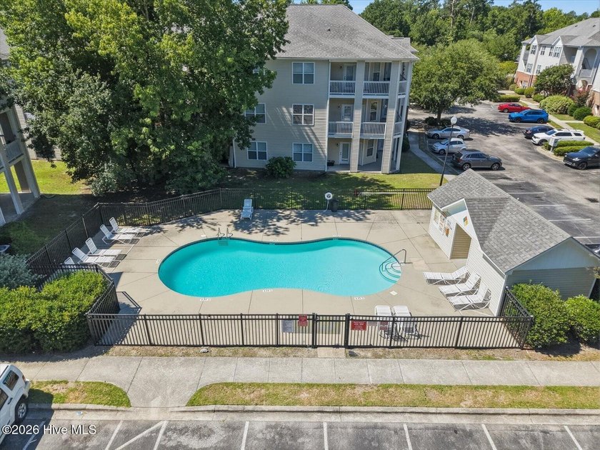Beautiful 3-bedroom, 2-bath condo ideally located near the - photo 34