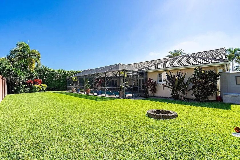 Welcome to 22373 Ensenada Way a spacious and beautifully - photo 8