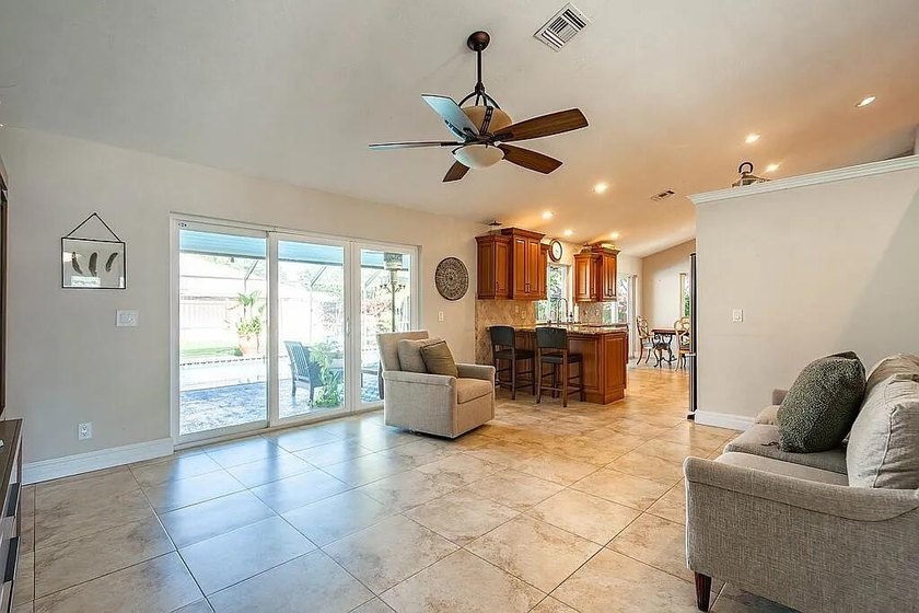 Welcome to 22373 Ensenada Way a spacious and beautifully - photo 10