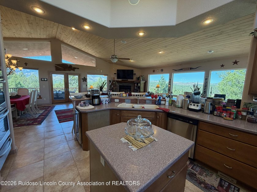 BREATHTAKING SIERRA BLANCA VIEWS! This custom, one-owner 3BD/3BA - photo 20
