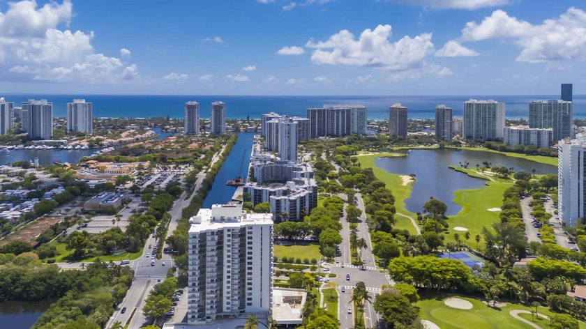 CALL listing agent MARINA for daily private showings Aventura - photo 52