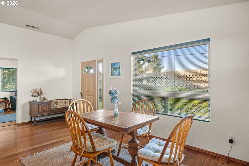 Completely Reimagined Coastal Retreat with Ocean - photo 5