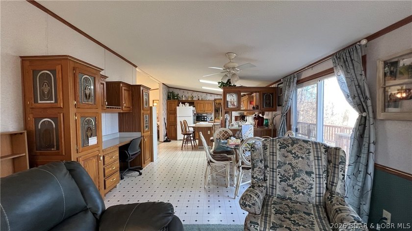 Discover the perfect blend of privacy and convenience with this - photo 19