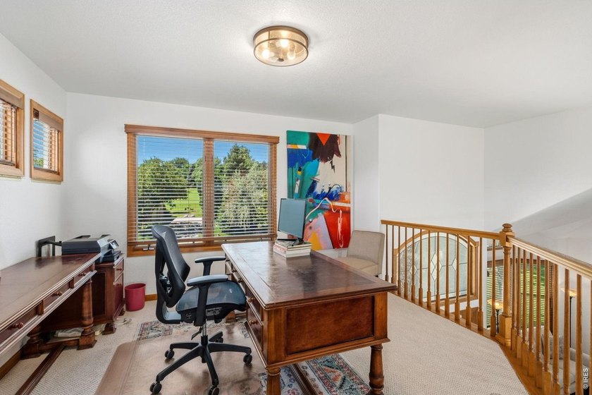 Paradise Found! Welcome to this beautifully maintained two-story - photo 22