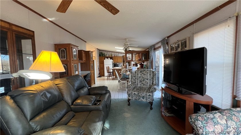Discover the perfect blend of privacy and convenience with this - photo 23