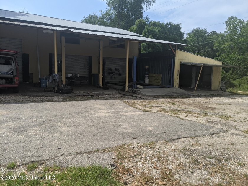 Prime Location on Bienville Blvd., N/S, nearly next door to - photo 3