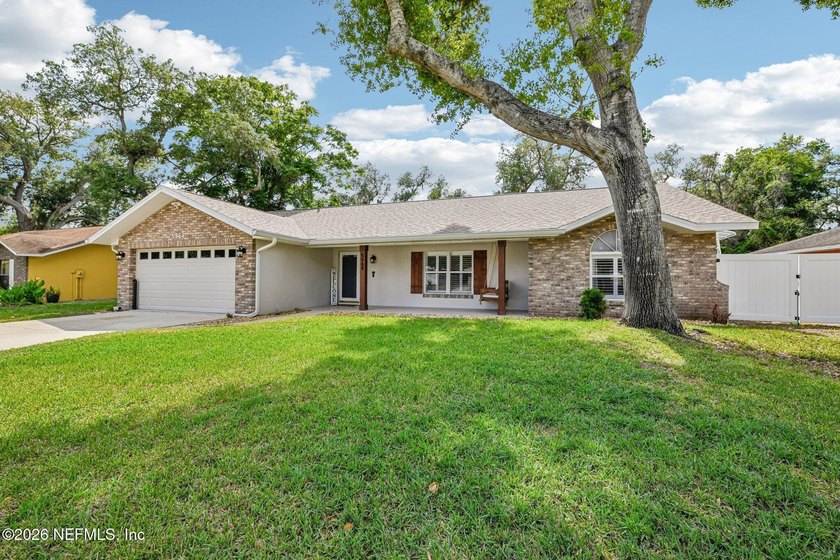 Welcome to this beautifully updated 3-bedroom, 2-bath home - photo 3