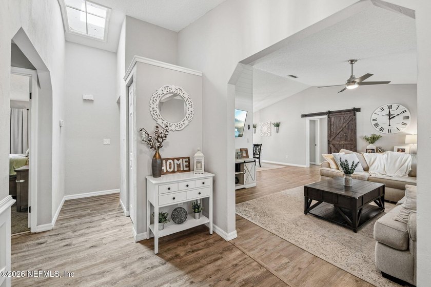 Welcome to this beautifully updated 3-bedroom, 2-bath home - photo 6