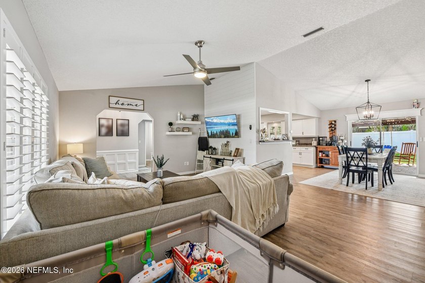 Welcome to this beautifully updated 3-bedroom, 2-bath home - photo 10