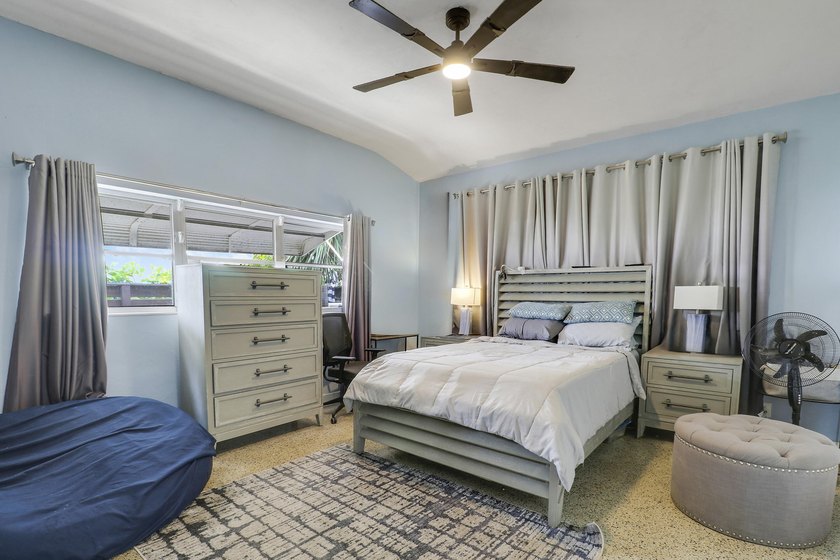 The ultimate beach house-look at your watch, and in just three - photo 10