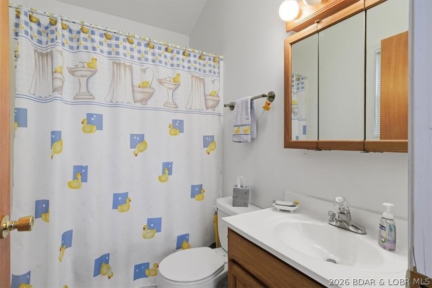 Welcome to your lakefront retreat in coveted Indian Creek Cove - photo 45