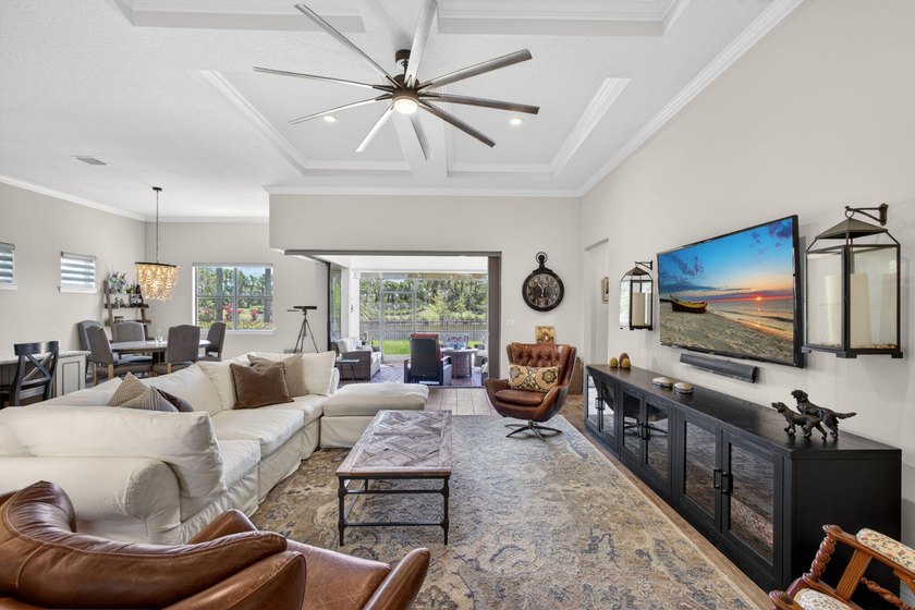Welcome to your own slice of paradise in this beautifully - photo 15