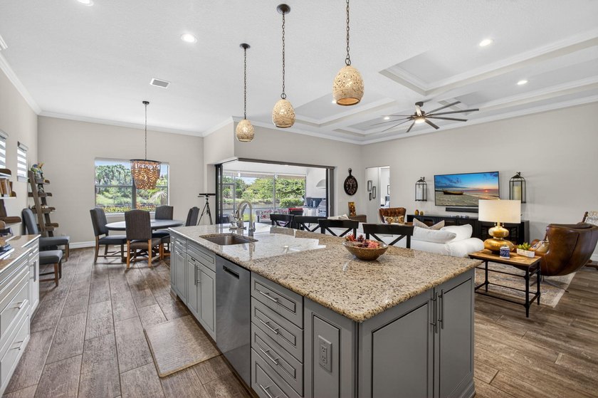 Welcome to your own slice of paradise in this beautifully - photo 17