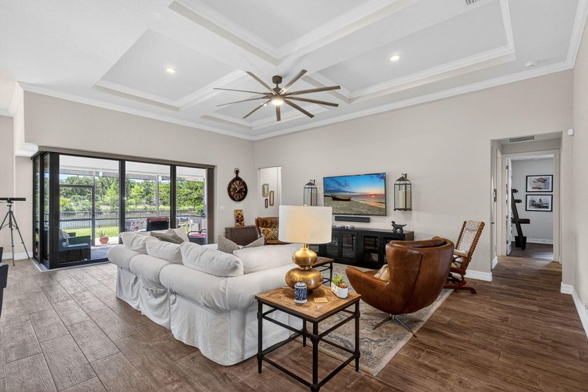 Welcome to your own slice of paradise in this beautifully - photo 25