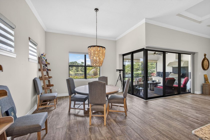 Welcome to your own slice of paradise in this beautifully - photo 26