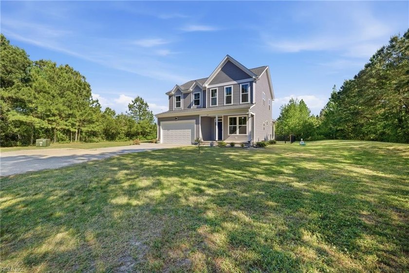 Your new home in Hickory awaits! Expertly crafted by Kirbor - photo 2