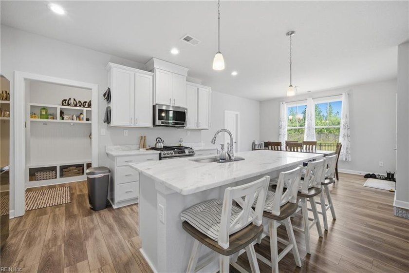 Your new home in Hickory awaits! Expertly crafted by Kirbor - photo 9