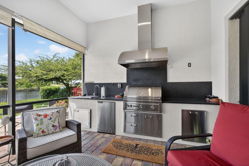 Welcome to your own slice of paradise in this beautifully - photo 49