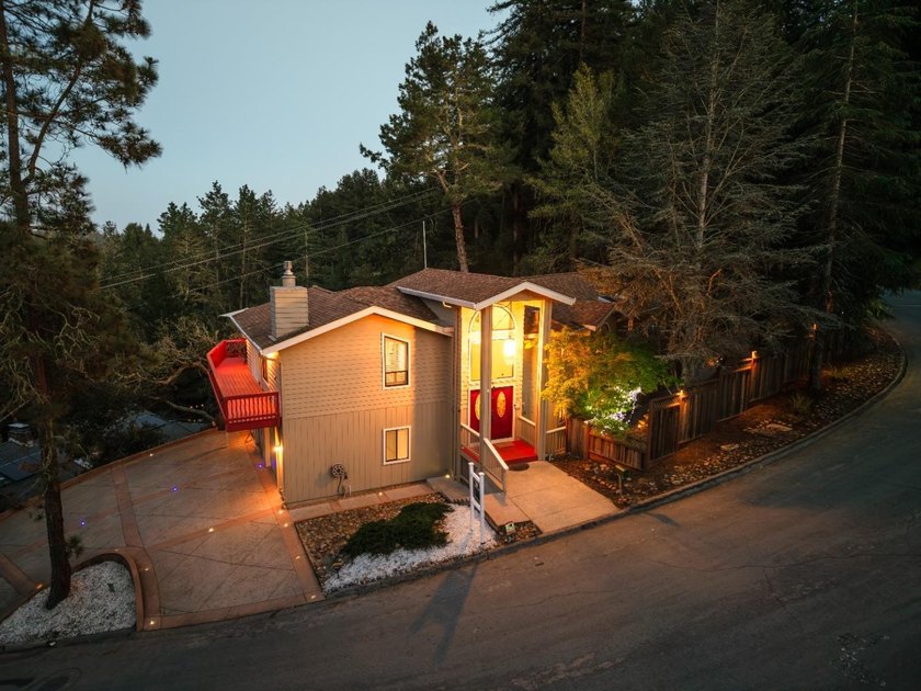 Welcome to this incredible home situated on a spacious corner - photo 3