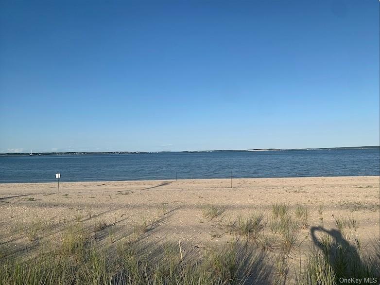 Your North Fork Escape Awaits...Discover the charm of coastal - photo 46