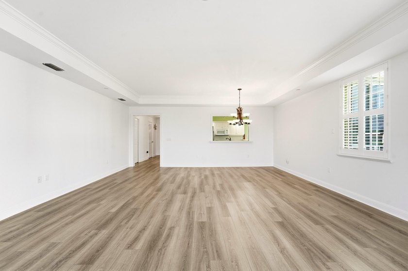 Experience spacious luxury in the largest corner unit in Camden - photo 12