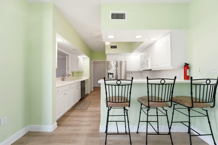 Experience spacious luxury in the largest corner unit in Camden - photo 14