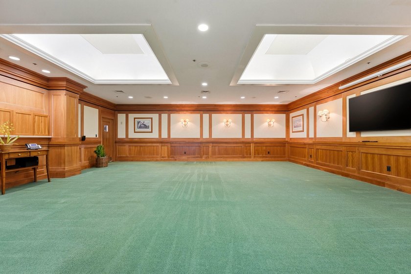 Experience spacious luxury in the largest corner unit in Camden - photo 48