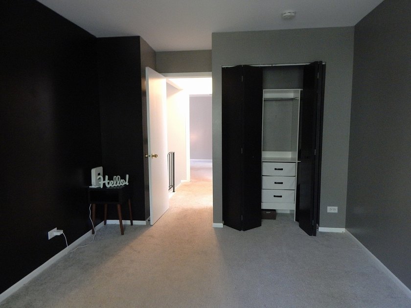 This immaculate end-unit townhome offers 2 bedrooms, 1 1/2 baths - photo 17